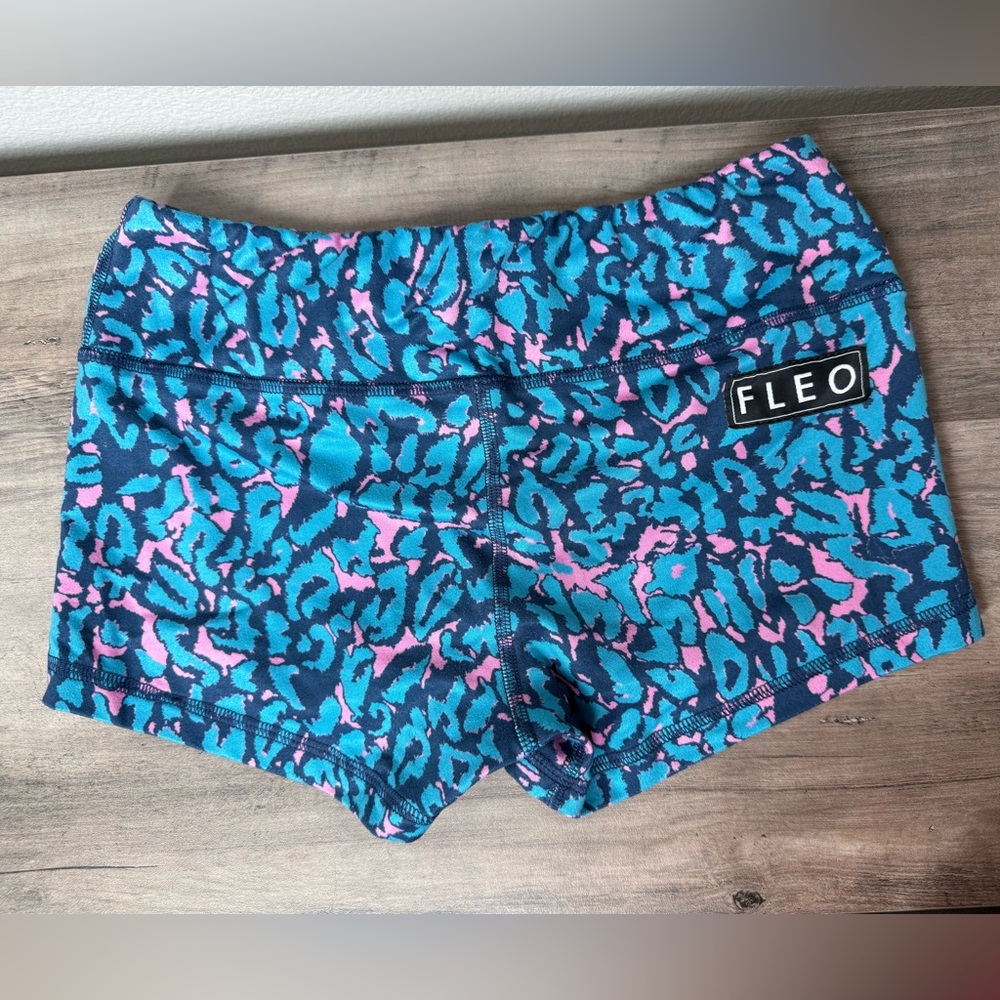 Fleo Shorts